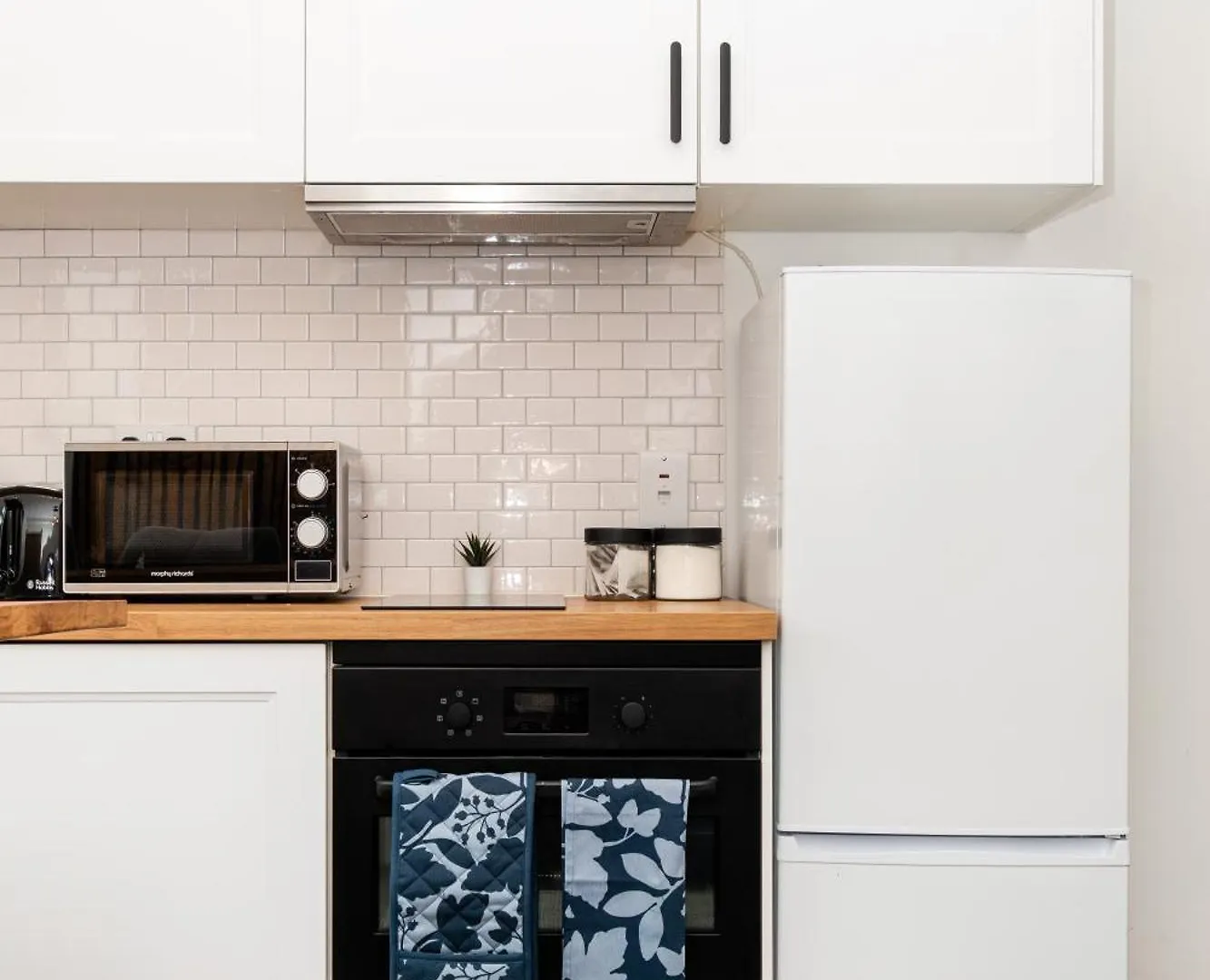 1 Bedroom Apartment-Free Parking Aberdeen